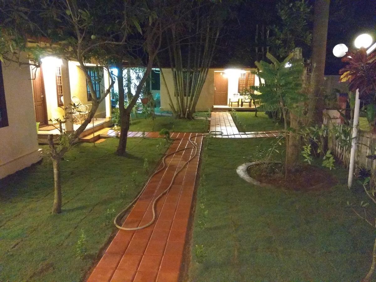 Sea Star Beach Homes Cherai Beach Exteriör bild